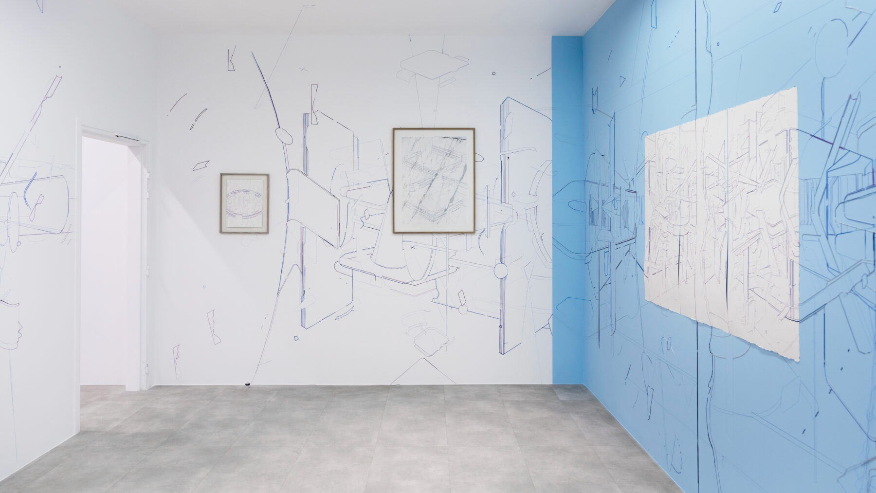 Keita Mori, Bug report (Scrolling), 2019, Fil de coton et fil de soie, vêtement. Vue de l'exposition «The Projective Drawing», Drawing Lab, Paris. Curator: Brett Littman. Photo. Olivier Lechat © Dra-wing Lab Paris