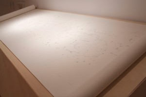 Naomi Cook, Pianola, 2013, encre sur papier, sound, 122 x 548.5 cm