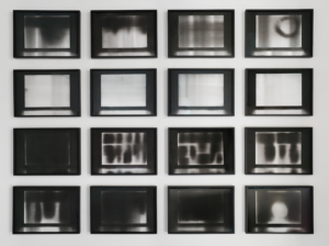 Benjamin L. Aman, A silent flow (présence d'une présence), 2015-2021, graphite sur papier, 32 x 45 cm chacun, ©Nicolas Brasseur