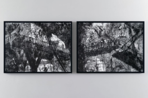 Nicolas Daubanes, Les spectateurs chez Piranèse Dessin sur papier à la poudre d’acier aimantée, 75×100 cm, 2015. ©Galerie Maubert